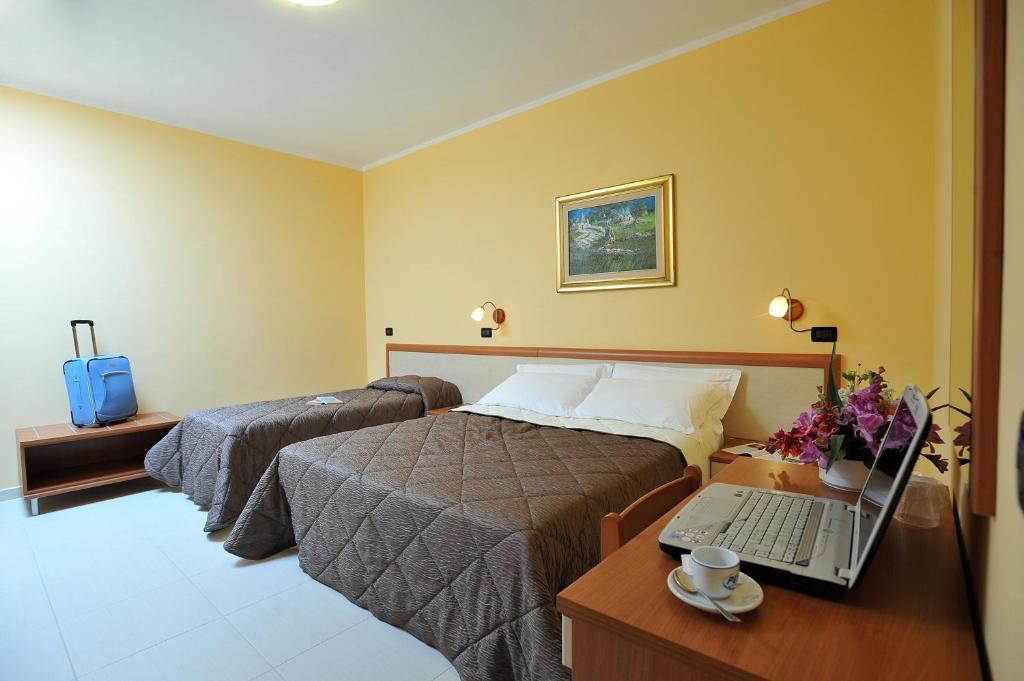 Triple Room,1580544255:JPEG